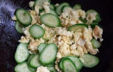 怎么吃瓜显得高端,尽显高端格调的吃瓜艺术